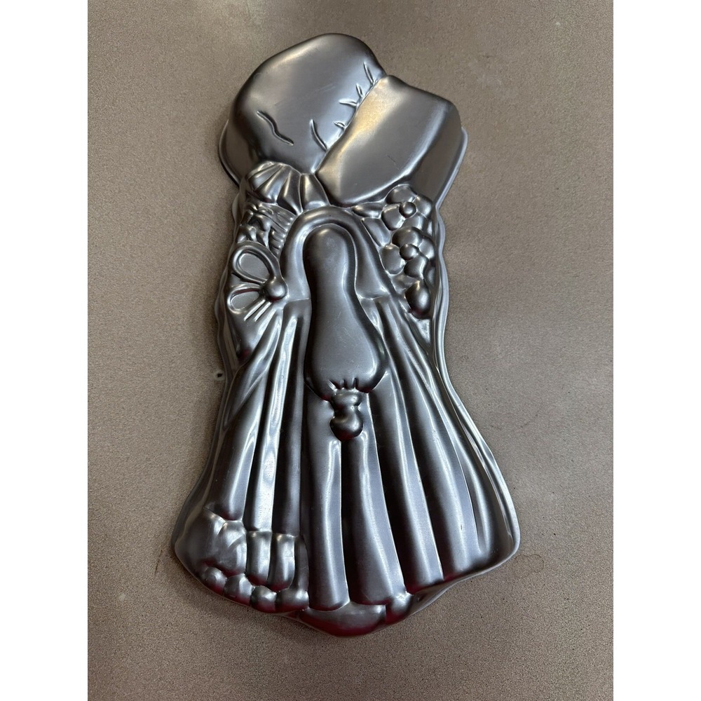 Wilton Holly Hobbie Cake Pan American Greetings Vintage 1975 Girl Bonnet 502-194